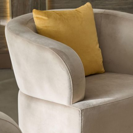 adona sofa 2 dubai sharjah abu dhabi