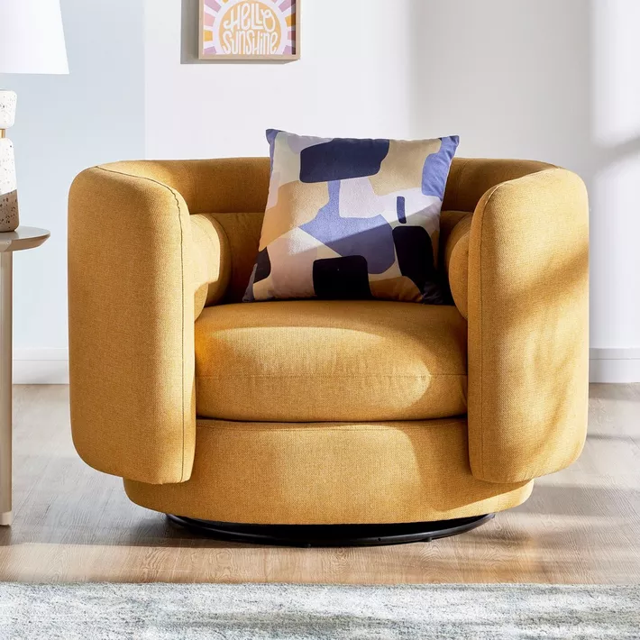amster armchair 1 dubai sharjah abu dhabi