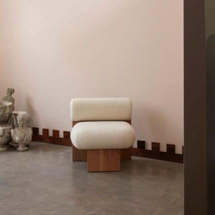 art-lounge-chair-4-dubai-sharjah-abu-dhabi