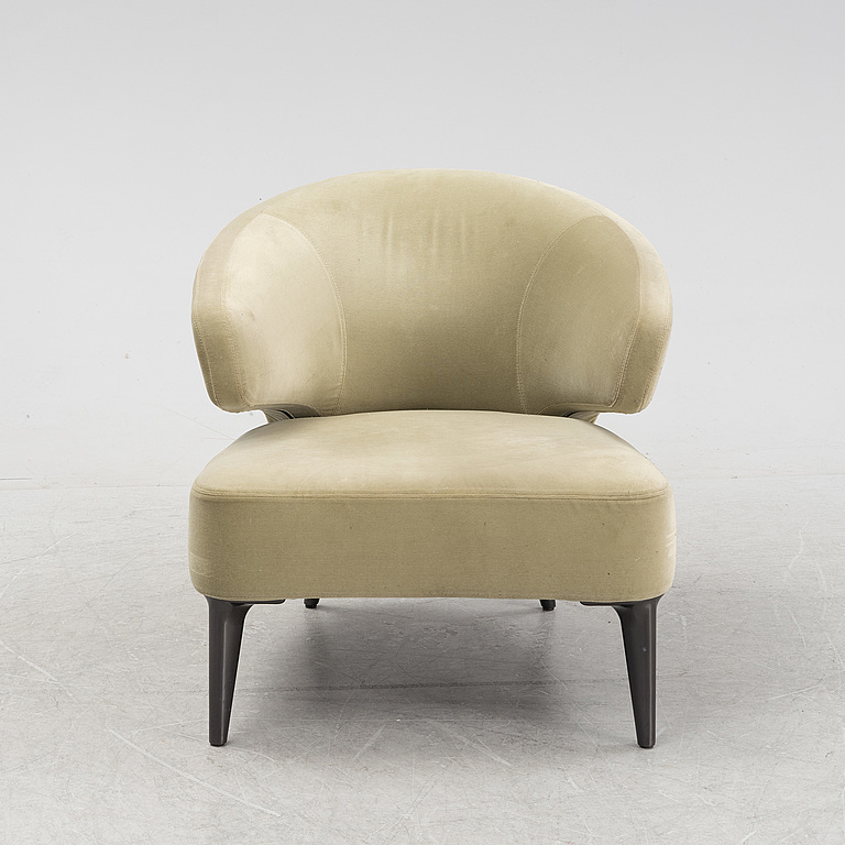 aston armchair 1 dubai sharjah abu dhabi