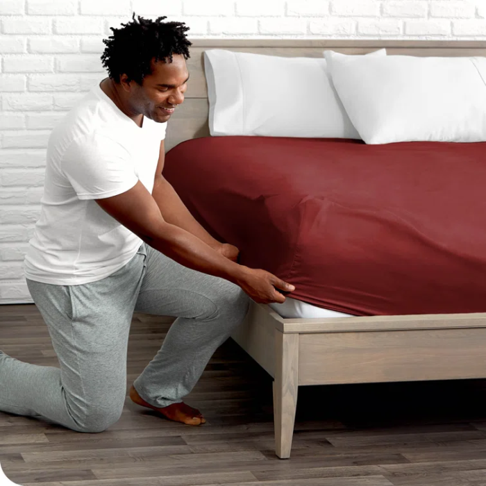 burgundy fitted sheet 3 dubai sharjah abu dhabi
