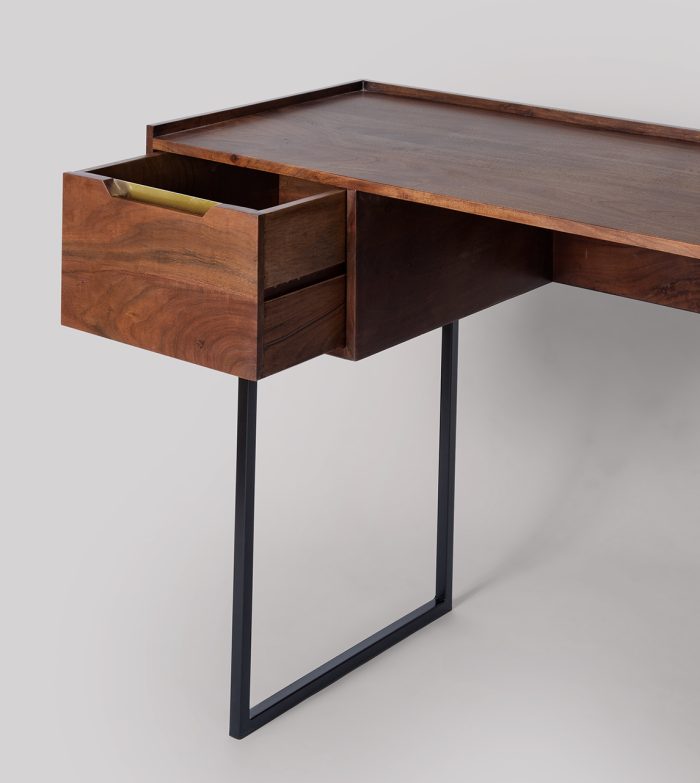 hestia wooden desk 2 b dubai sharjah abu dhabi