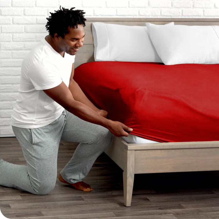 red fitted sheet 3 dubai sharjah abu dhabi