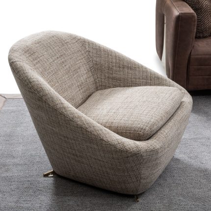 tao chair 2 dubai sharjah abu dhabi