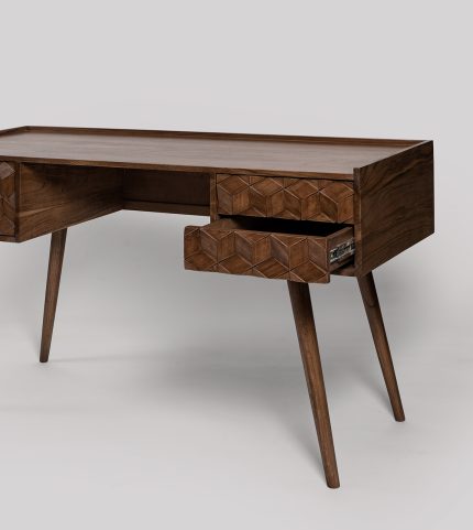 terning wooden desk a 2 dubai sharjah abu dhabi