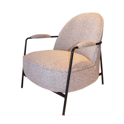 Furniture Classical Lounge Chair with Armrest Dubai, Sharjha and Abu Dhabi